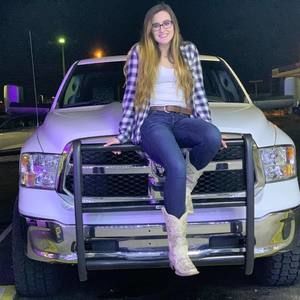 Meet your Posher, Savannah